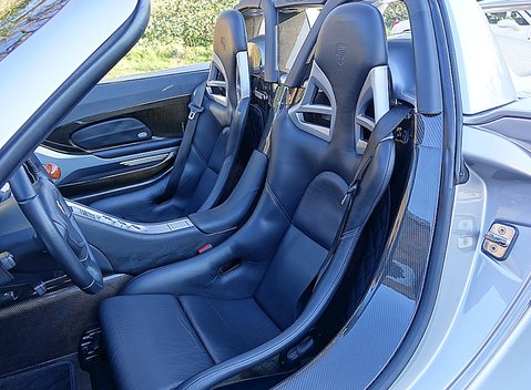 Porsche Carrera GT 12