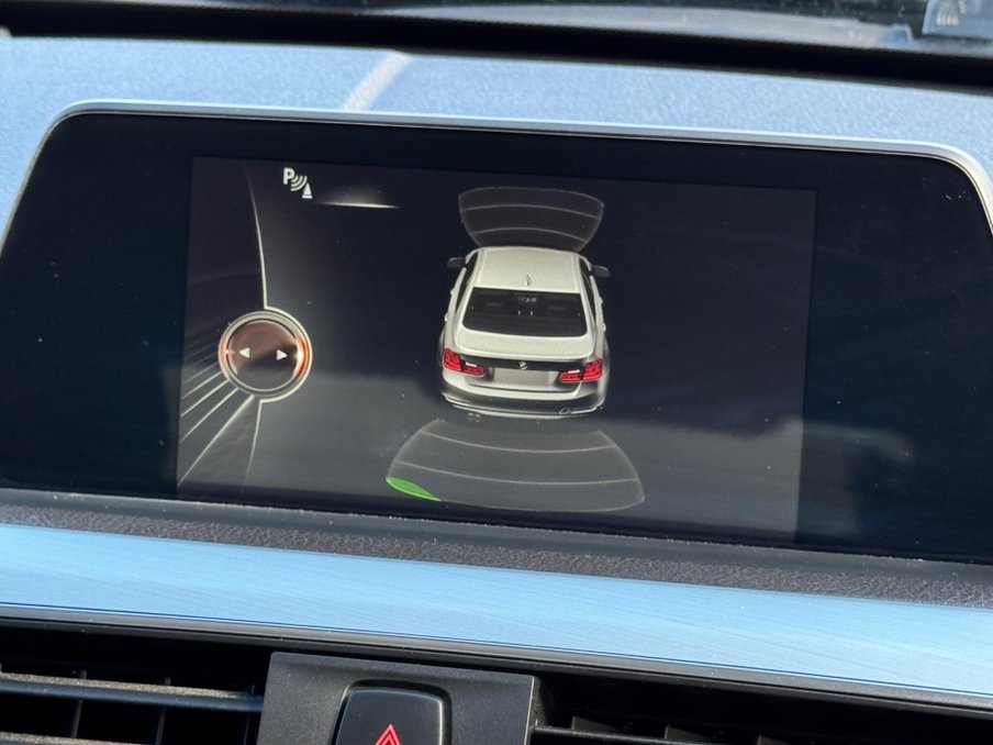 2015 BMW 3 Series — image 15