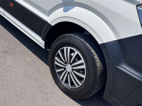 Volkswagen Crafter 2.0 TDI CR35 Trendline Panel Van 5dr Diesel Manual FWD LWB High Roof Euro 6 9