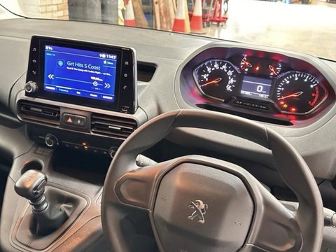 Peugeot Partner BLUEHDI PROFESSIONAL PREMIUM PLUS L1 11