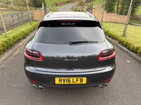 Porsche Macan D S PDK 12