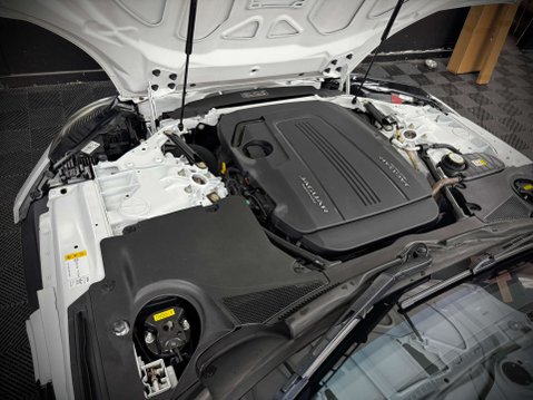 Jaguar F-Type 2.0 F-Type I4 R-Dynamic Auto 3dr 70