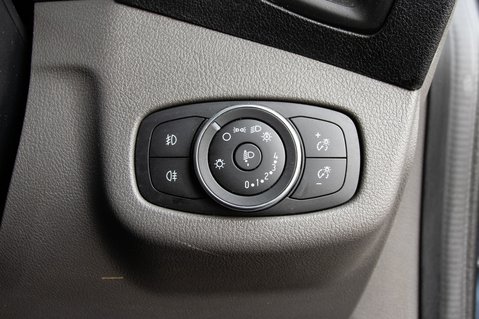 Ford Grand Tourneo Connect TITANIUM TDCI 15