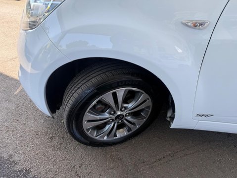 Kia Venga 1.4 EcoDynamics SR7 Euro 5 (s/s) 5dr 27