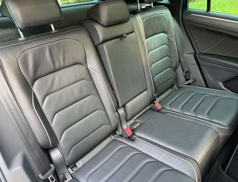 Volkswagen Tiguan 2.0 Tiguan R-Line TDI Semi-Auto 5dr 43