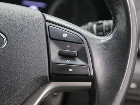 Hyundai TUCSON 1.6 GDi S Connect Euro 6 (s/s) 5dr 12