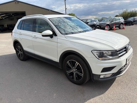 Volkswagen Tiguan 2.0 Tiguan SE Nav TDI BlueMotion Technology 4Motion 4WD 5dr