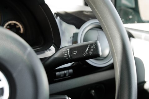 Volkswagen Up MOVE UP 17