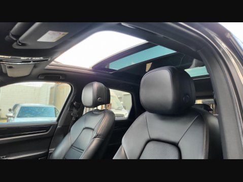 Porsche Cayenne V6 37