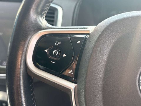 Volvo XC90 2.0 D5 PowerPulse Momentum SUV 5dr Diesel Auto 4WD Euro 6 (s/s) (235 ps) 27