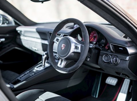 Porsche 911 (991) GT3 11