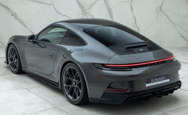 Porsche 911 GT3 TOURING (992) 12
