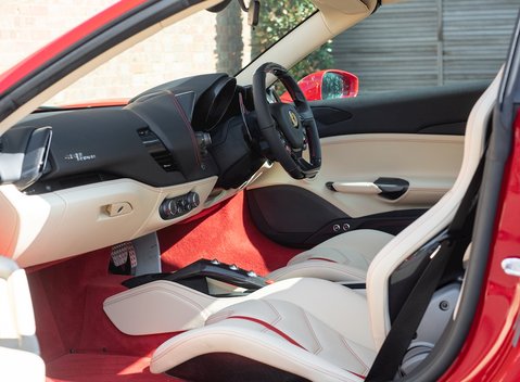 Ferrari 488 Spider 16