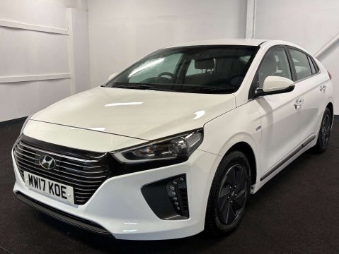 Hyundai IONIQ 1.6 IONIQ Premium FHEV Semi-Auto 5dr 1