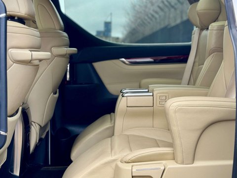 Toyota Alphard 3.5 V6 EXECUTIVE LOUNGE 7 SEAT 85