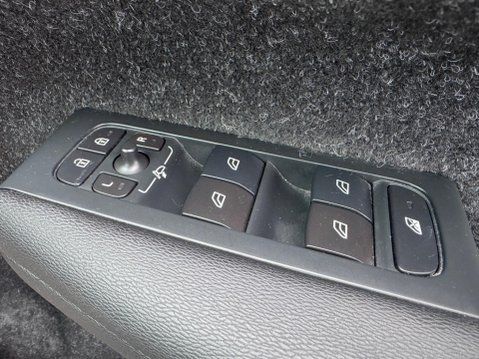 Volvo XC40 2.0 D3 Inscription Euro 6 (s/s) 5dr 40