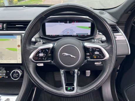 Jaguar F-Pace 2.0 D200 MHEV R-Dynamic SE Auto AWD Euro 6 (s/s) 5dr 90
