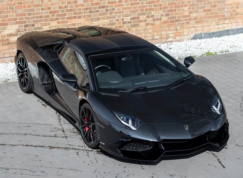 Lamborghini Aventador LP 720-4 Roadster 50th Anniversary 11