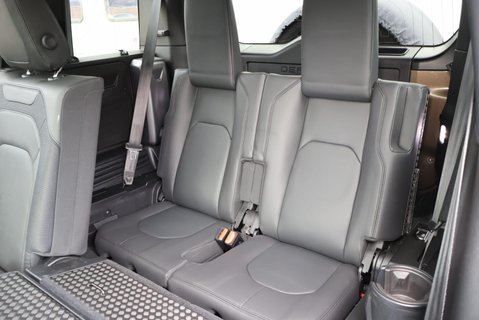 Land Rover Defender 110 D300 X-DYNAMIC HSE 7 SEATER  PRICE MATCH OFFER PREMIUM COLOUR  24