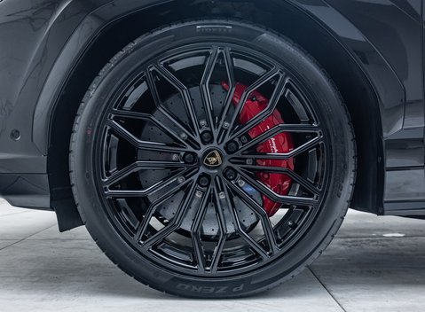 Lamborghini Urus SE 13