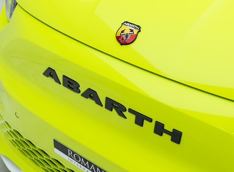Abarth 500e Scorpionissima Cabrio 32