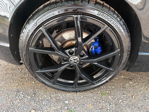 Volkswagen Golf R 20 YEARS TSI 4MOTION DSG 27