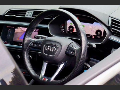 Audi Q3 2.0 TDI 35 S line Sportback 5dr Diesel S Tronic Euro 6 (s/s) (150 ps) 6