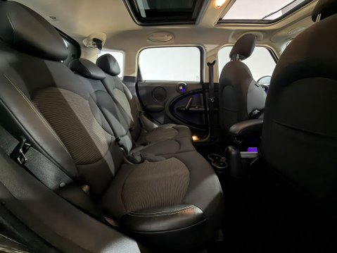 Mini Countryman COOPER SD ALL4 20