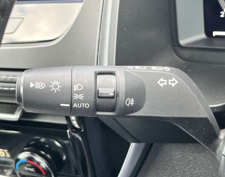 Nissan Qashqai 1.3 Qashqai N-Connecta DiG-T MHEV 5dr 55