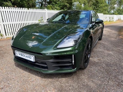 Porsche Panamera 4 PDK 12