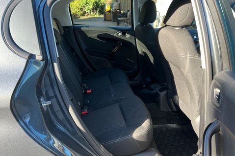 Peugeot 208 ACTIVE - PART EXCHANGE TO CLEAR - MOT MAY 2027 -£20 ROAD TAX 14
