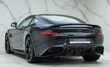 Aston Martin Vanquish S 7
