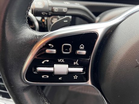 Mercedes-Benz A Class 1.3 A180 Sport (Executive) 7G-DCT Euro 6 (s/s) 5dr 34