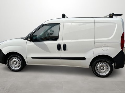 Vauxhall Combo 2000 1.3 CDTI 16V 95ps H1 Van Euro 6 6