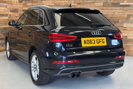 Audi Q3 2.0 TFSI S line SUV 5dr Petrol S Tronic quattro Euro 5 (s/s) (170 ps) 4