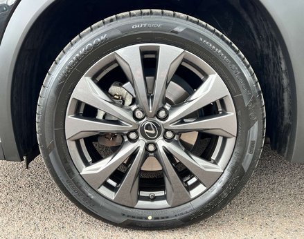 Lexus Ux 2.0 UX 250H F Sport Design 4x2 CVT 5dr 12