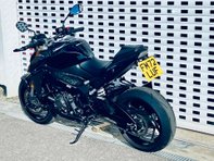 Suzuki GSX GSXS 1000 27