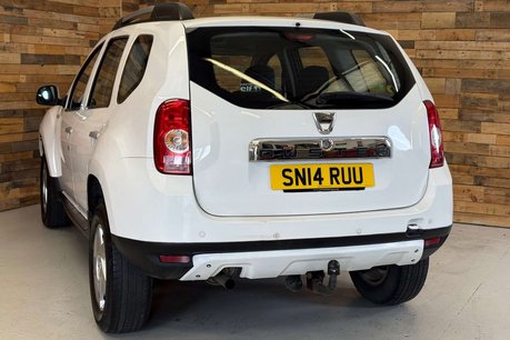 Dacia Duster 1.5 dCi Laureate SUV 5dr Diesel Manual Euro 5 (110 ps) 68
