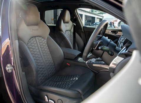 Audi RS6 Avant Performance 10