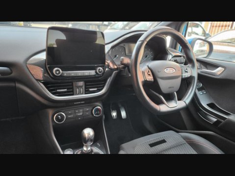 Ford Fiesta ST-LINE 10