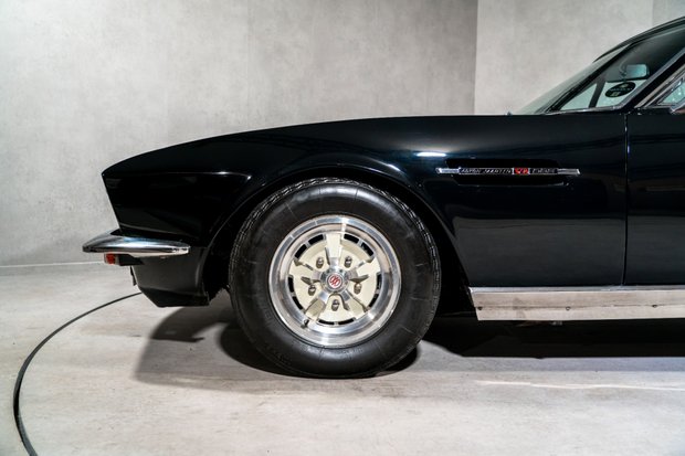 Aston Martin DBS V8 SERIES 1. EXTENSIVE HISTORY PORTFOLIO. 3-SPEED AUTO. CONOLLY INTERIOR. 1