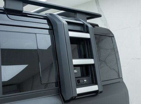 Land Rover Defender 110 V8 30