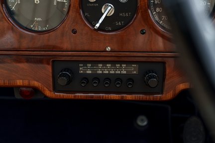 Bentley R Type Drophead Coupé By H.J.Mulliner 21