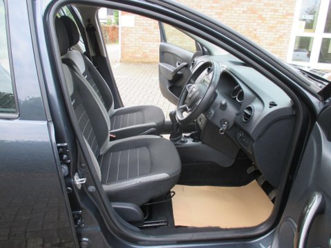 Dacia Sandero Stepway 0.9 TCe Comfort Euro 6 (s/s) 5dr 18
