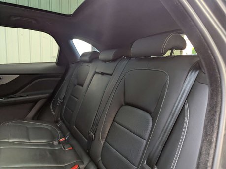 Jaguar F-Pace 2.0 F-Pace Chequered Flag AWD D Auto 4WD 5dr 63