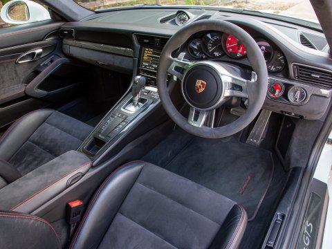 GTS Interior Package on Porsche 911 991.1 GTS
