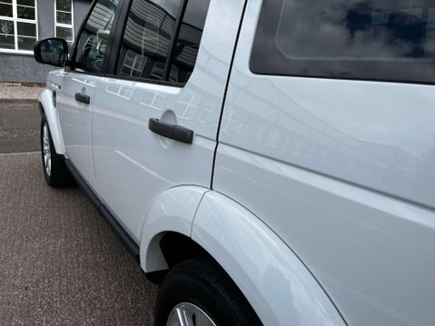 Land Rover Discovery 3.0 Discovery SE SDV6 Auto 4WD 5dr 54