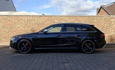 Audi RS4 Avant Limited Edition 25