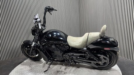 Harley-Davidson V-Rod NIGHT ROD 2005 28K GOOD RUNNING PROJECT BIKE CUSTOM CRUISER 19