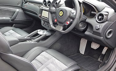 Ferrari FF 25